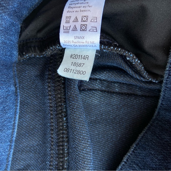 Spanx Medium Control Jeanish Ankle Leggings - Picture 14 of 14